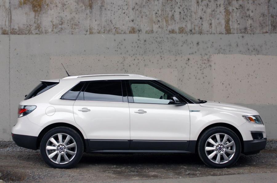  Saab 9-4X 2011 года  (фото 17 из 145)